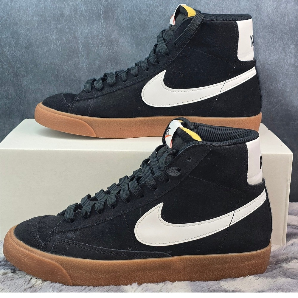 NWOT Nike SB Blazer Mid 77 Black White Gum Suede Sneaker Womens 7 DB5461-001